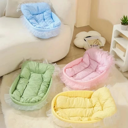 Lace-Trimmed Pet Princess Bed